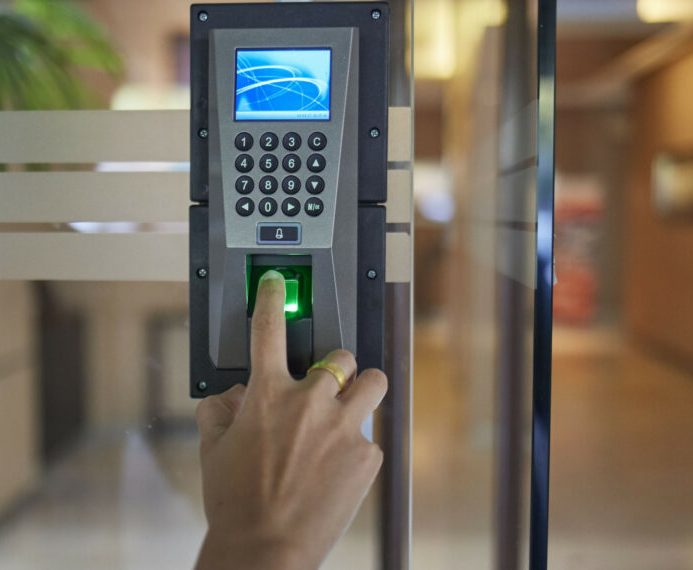 Electronic access control system